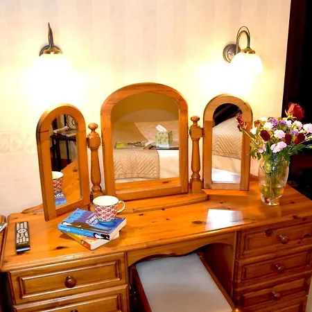 Daleslea Bed and breakfast *