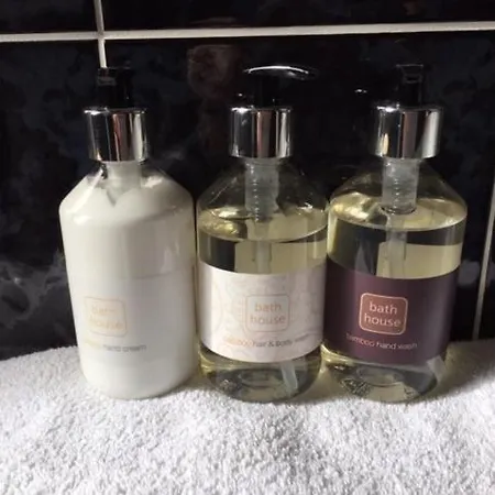 Daleslea Bed & Breakfast *